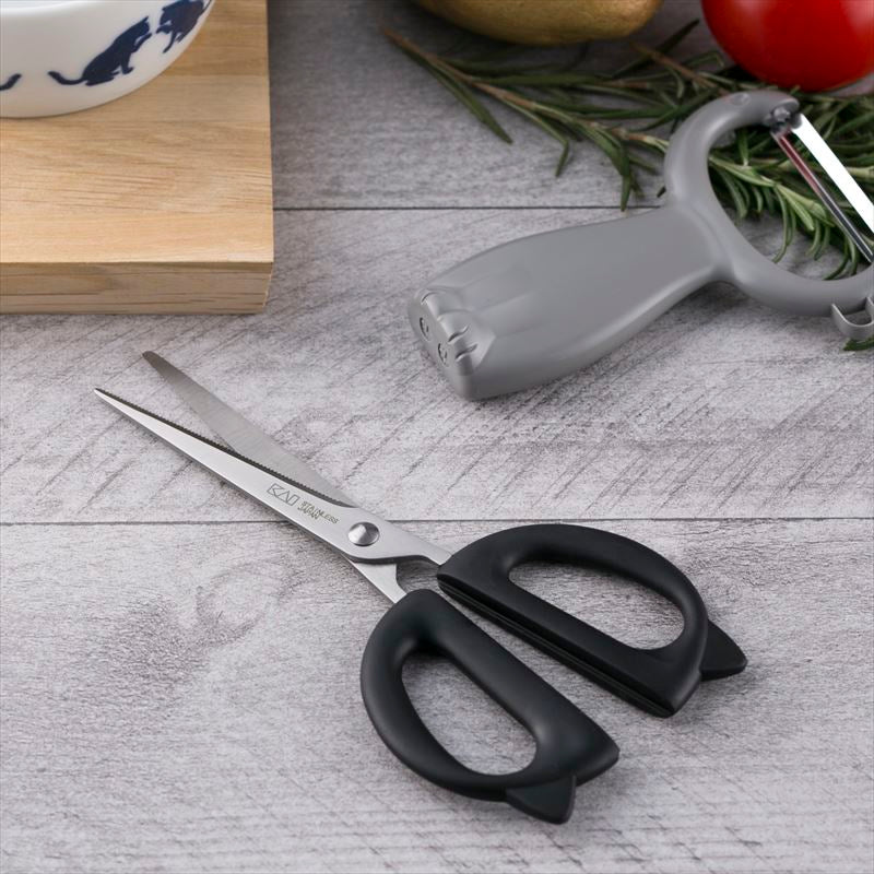 Kai Nyammy Cat Kitchen Scissors with Case