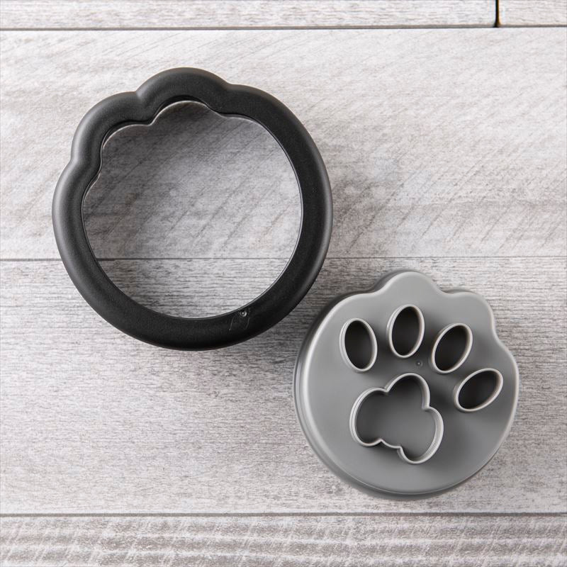 Kai Nyammy Cat Paw Sandwich Mould