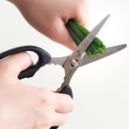 Kai Seki Magoroku Compact Kitchen Scissors with Safety Case