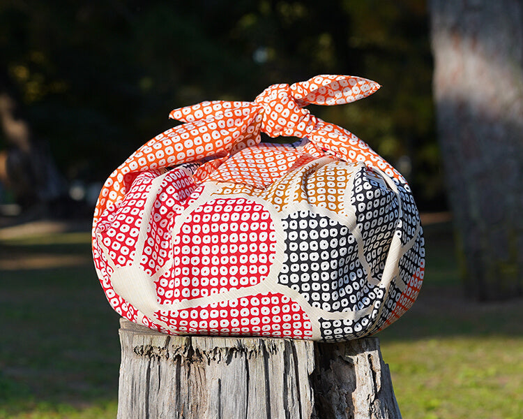 Kashiko Furoshiki - Chrysanthemum 90cm
