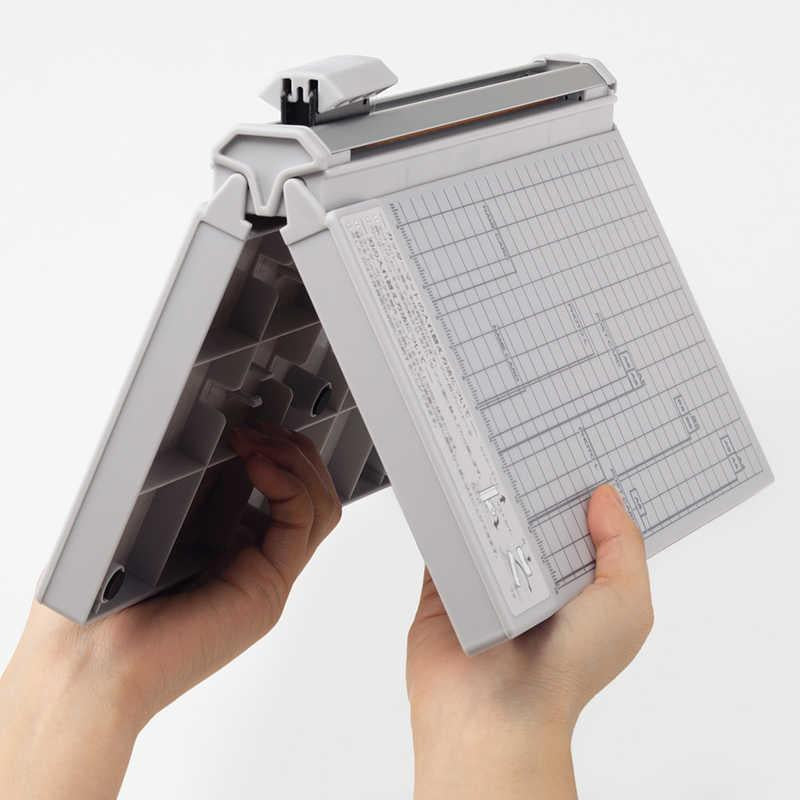 Lihit Lab Compact Slide Cutter