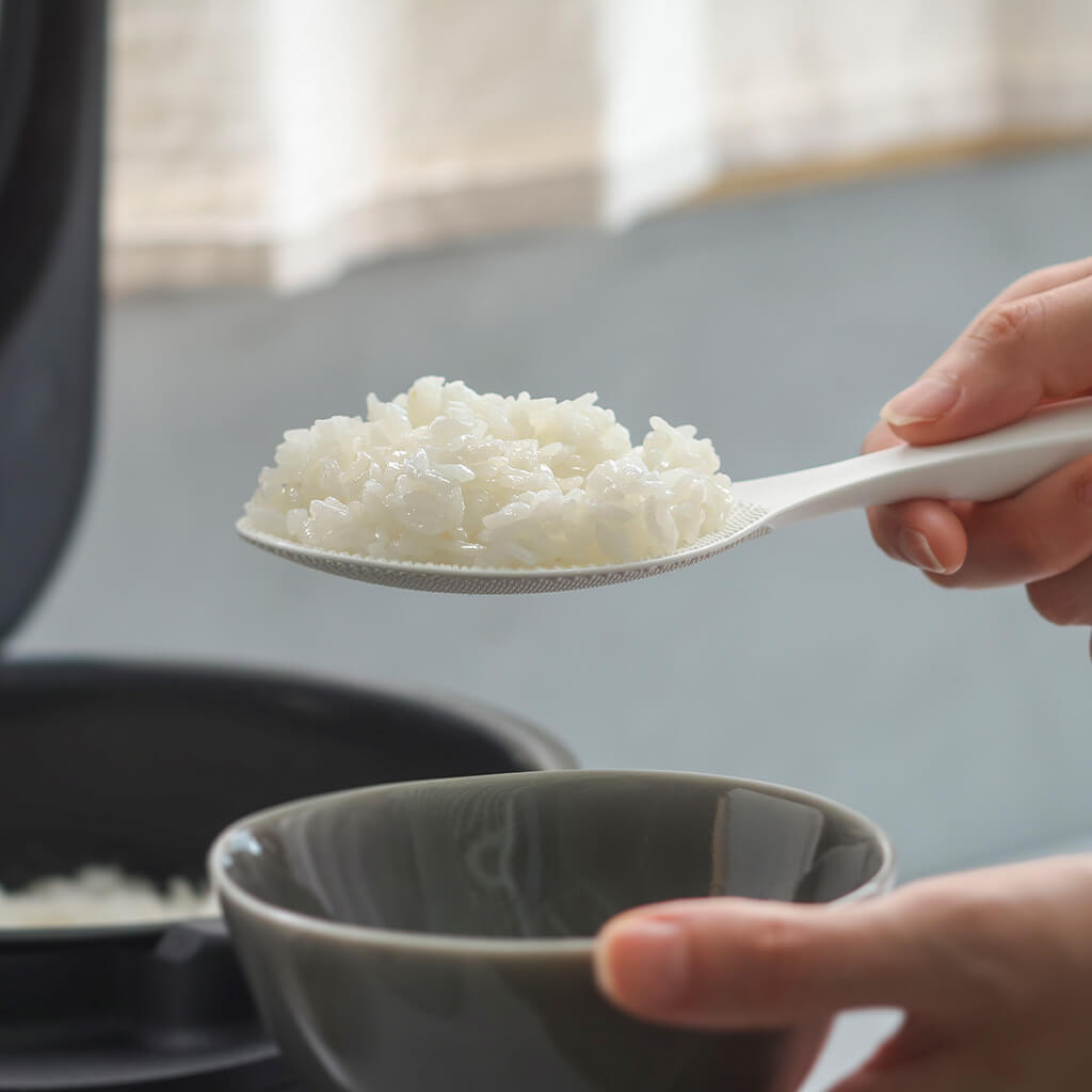 Marna Stand Up Rice Scoop White
