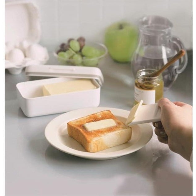 Marna Butter Case with Slicer