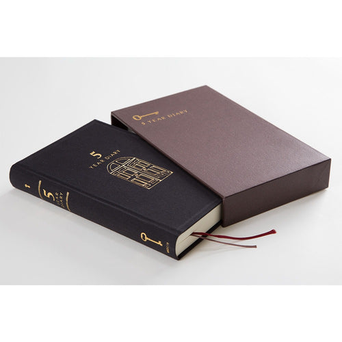 Midori 5 Years Diary Gate