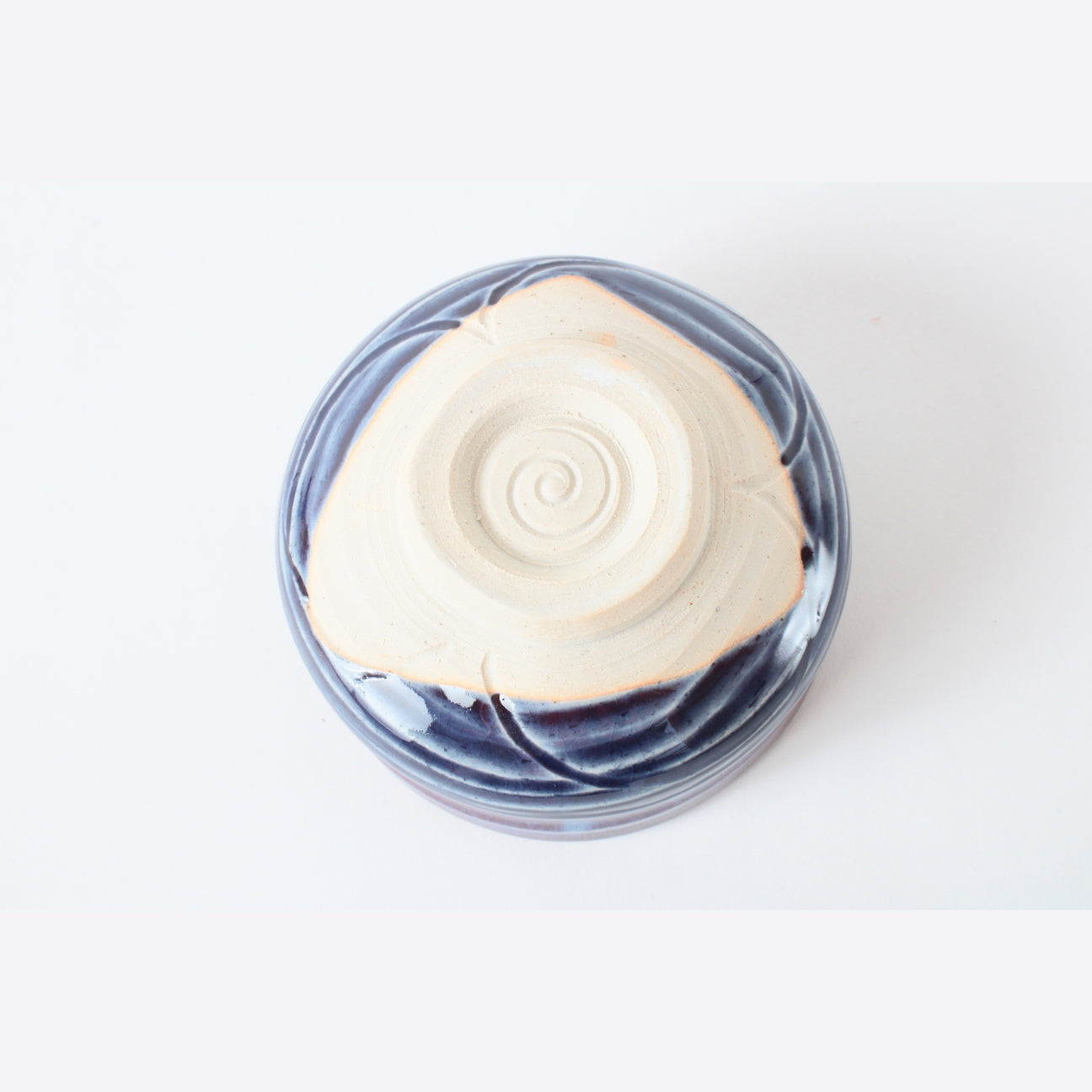 Murasaki Shinsha Purple Cinnabar Matcha Bowl