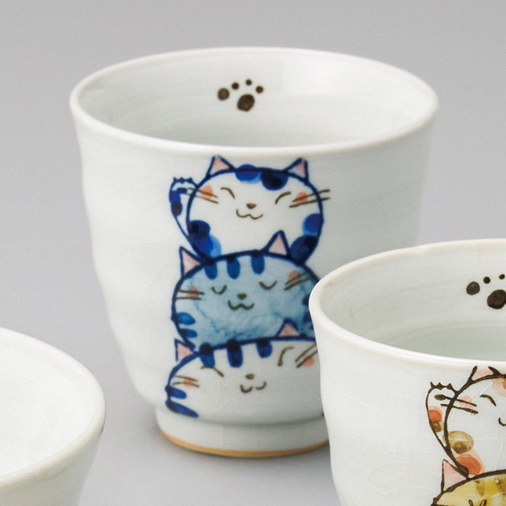 Neko-Zukushi Blue Cat Yunomi Teacup 270ml