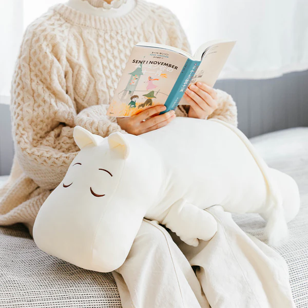 Nemunemu x Moomin Mochi Hug Body Pillow