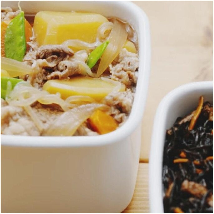 Noda Horo White Series Square Enamel Stocker - Plastic Lid L 1.2L