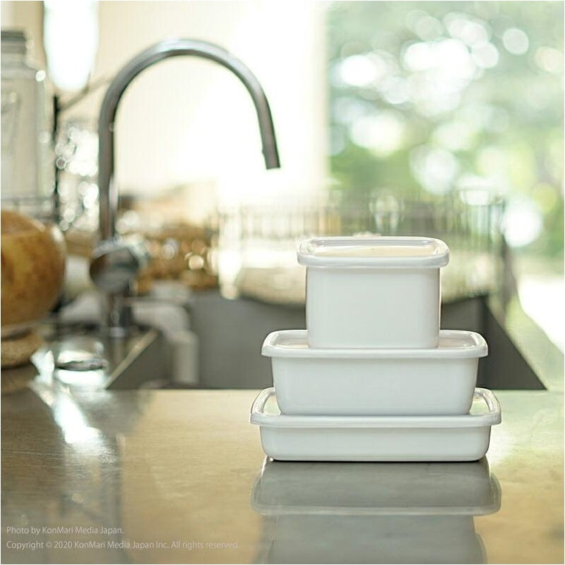 Noda Horo White Series Square Enamel Stocker - Plastic Lid L 1.2L