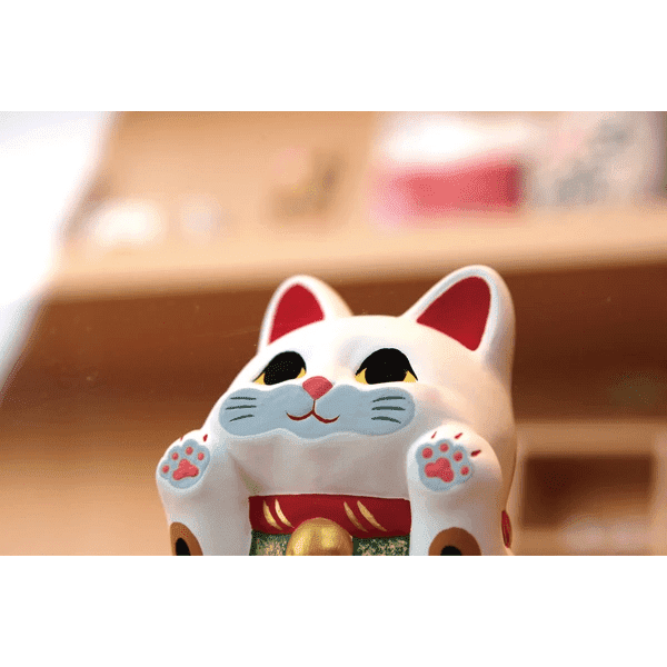 Ryukodo Squished Maneki Neko 11.5H