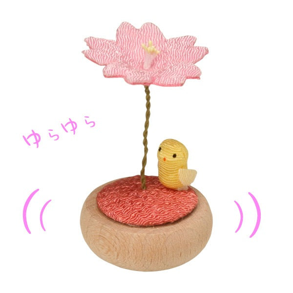 Ryukodo Yurayura Sakura Ornament - Chick