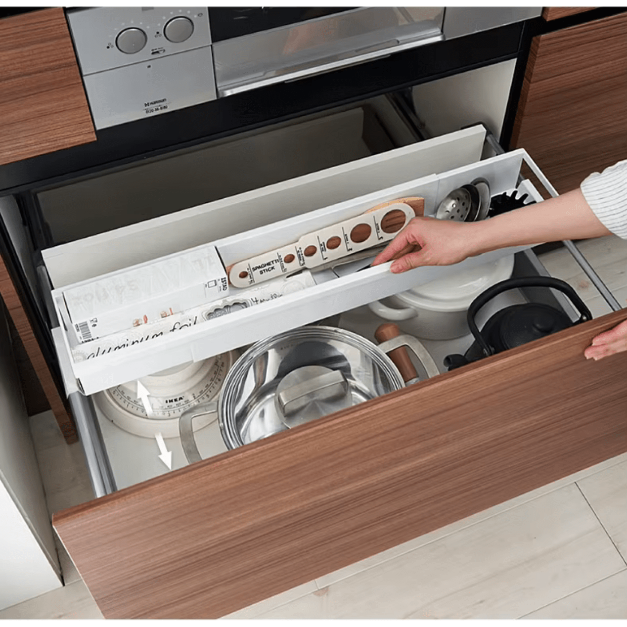 Shimoyama Expandable Kitchen Cabinet Divider Shelf