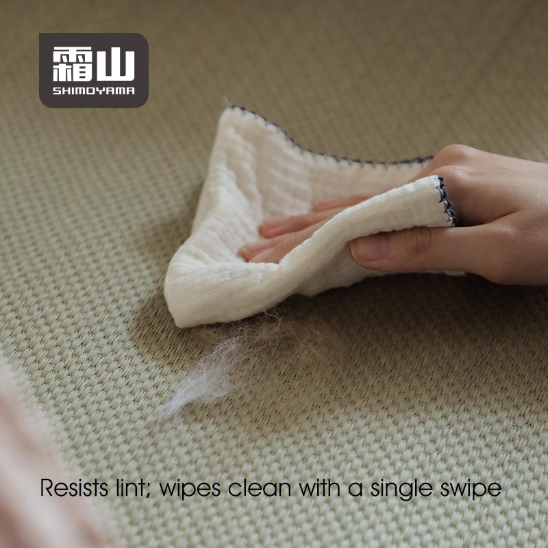 Wipe Clean Igusa Pet Mat Detail