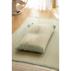 Shimoyama Rush Straw Pillow set on matching mat for summer cooling use case