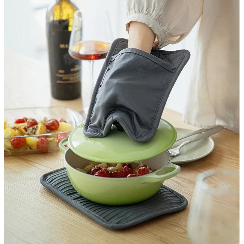 Shimoyama Silicone Insulated Oven Mitt