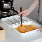 Breaded food preparation with Shimoyama wave oil drain rack ready for use