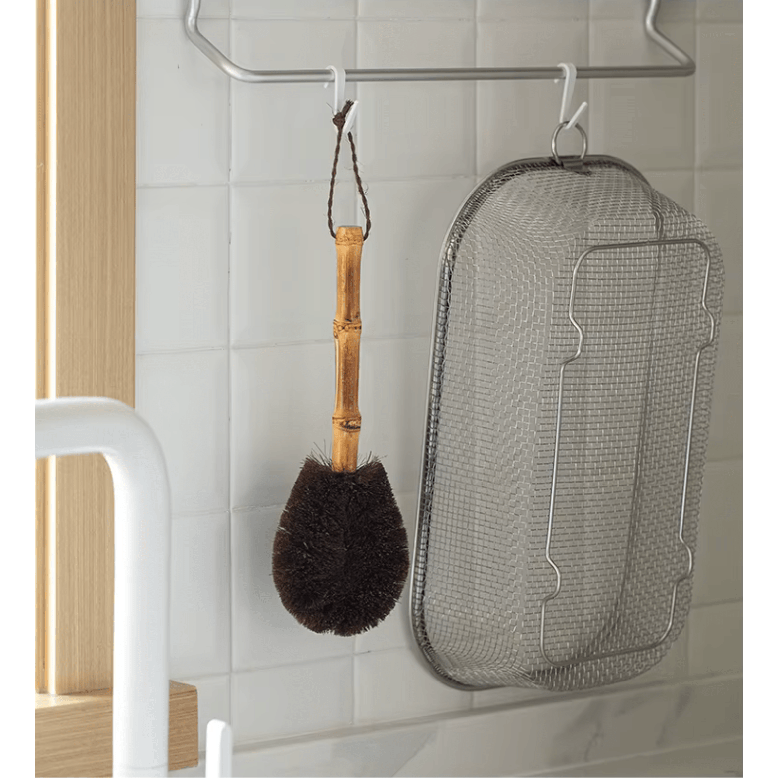 Shimoyama Tawashi Palm Cleaning Brush - Bamboo Handle 28cm