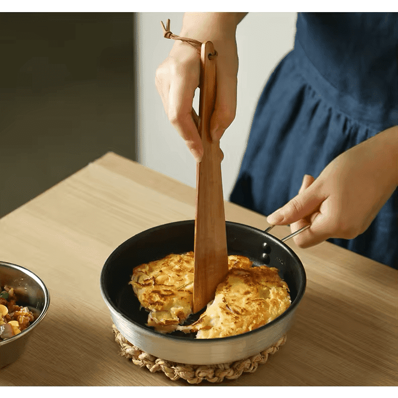 Shimoyama Teak Triangular Spatula