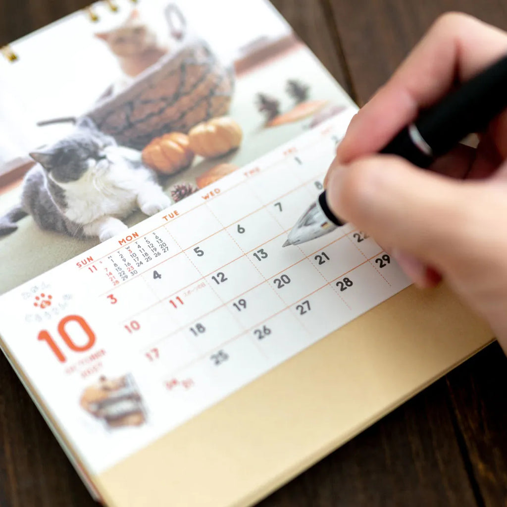 Hand writing on the Life with Cats Mikan and Jiro Desk Calendar 2027
