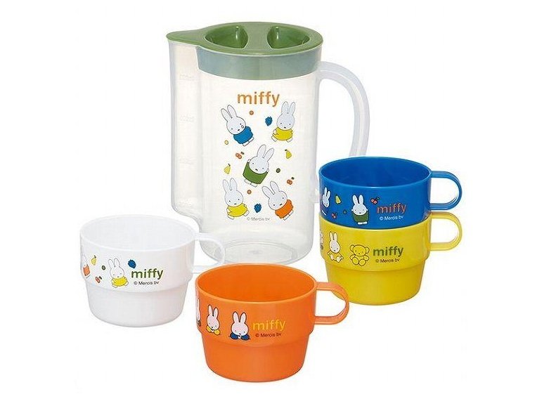 Skater Miffy Table Pitcher Jug and 4 Cup Set