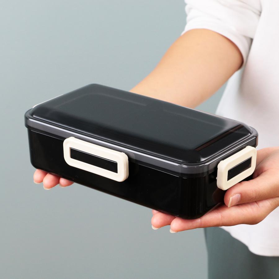 Skater Simple 4-Point Lock Bento Box 830ml