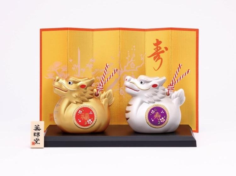 Yakushigama Gold and Silver Pair Fortune Dragon