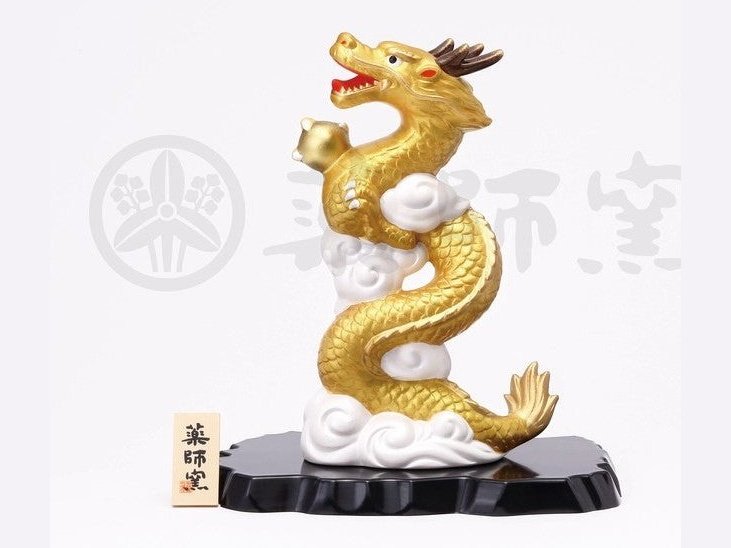 Yakushigama Nishikisa Lucky Gold Dragon