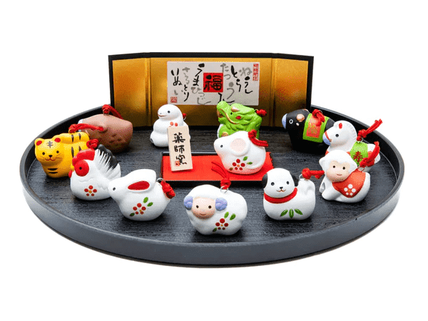 Yakushigama Twelve Zodiac Animal Circular Display Set