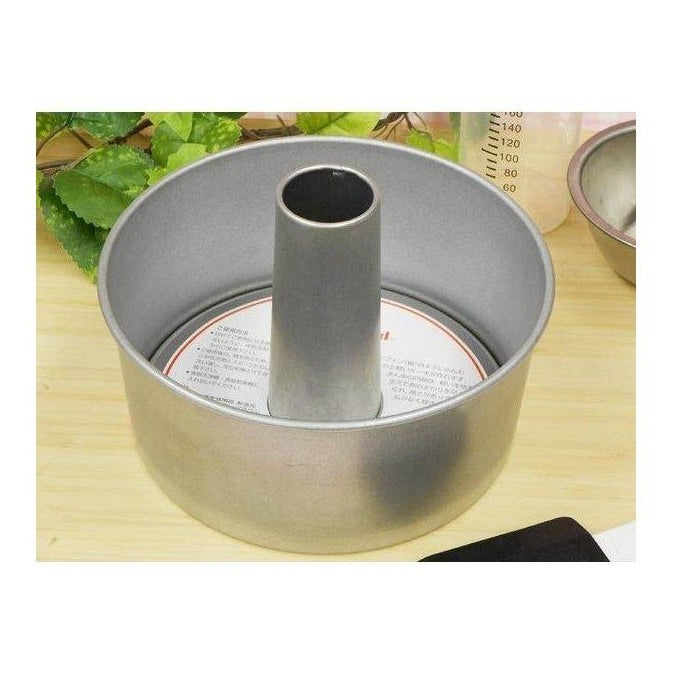 CakeLand Japanese Chiffon Cake Tin 17cm