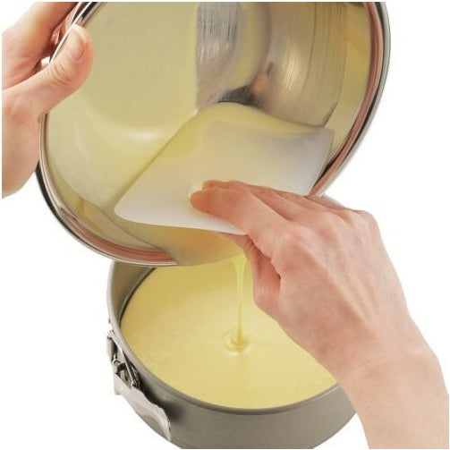 Cakeland Dough Scraper