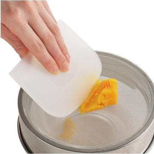 Cakeland Dough Scraper