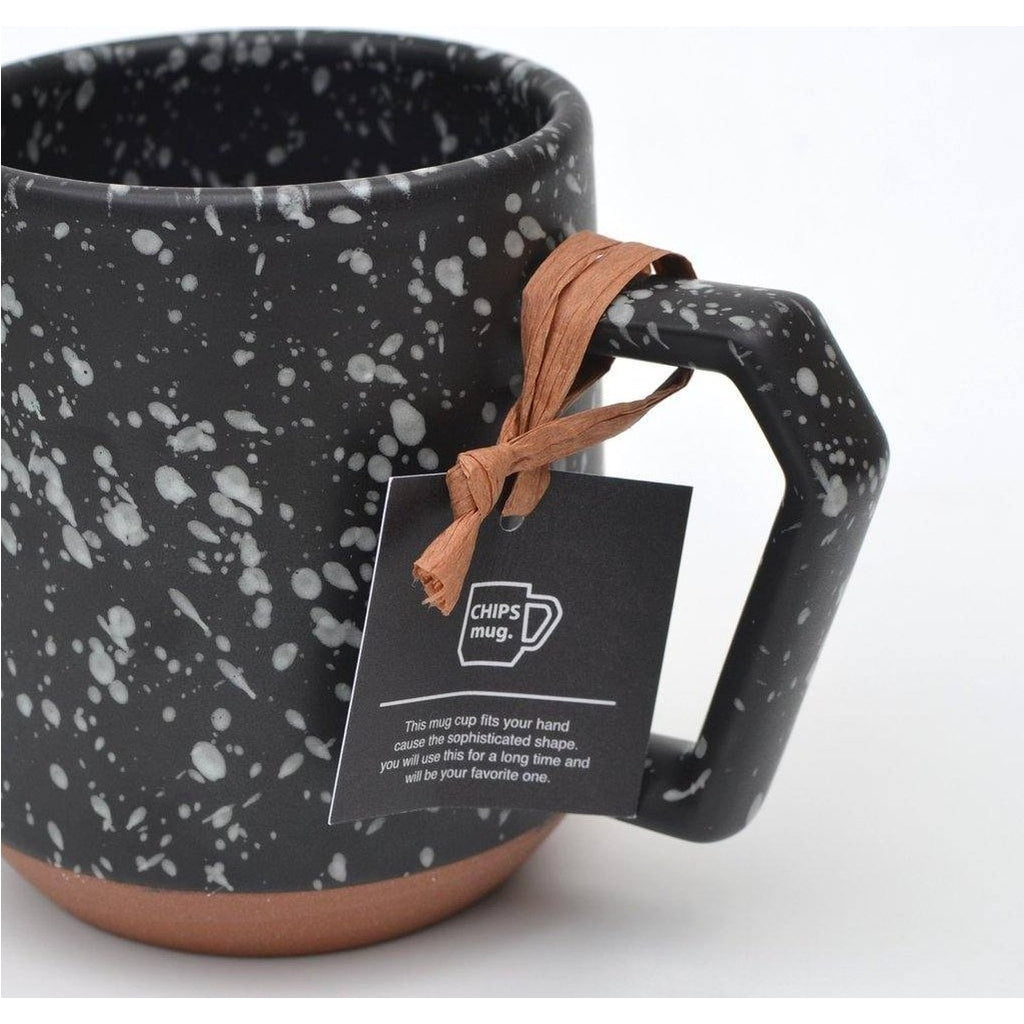 Chips - MUG SPLASH black-white 380ml