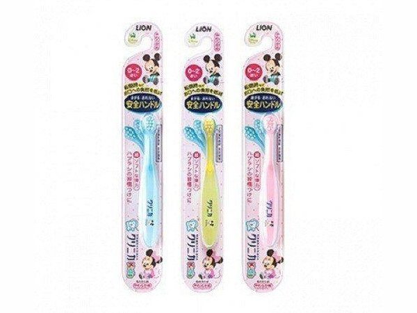 Clinica Mickey Mouse Toothbrush Soft yrs