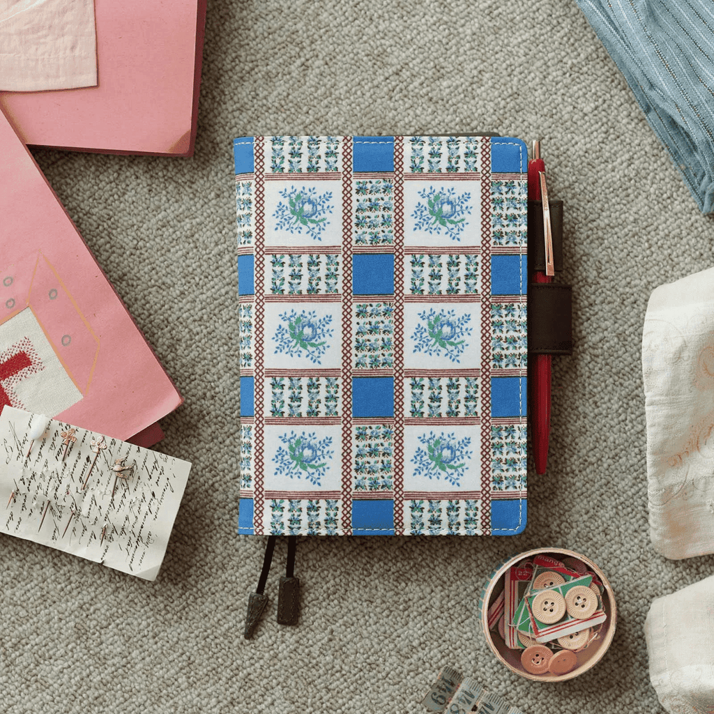Hobonichi Techo 2023 A6 Planner Set Classic Fabrics: Wildflowers
