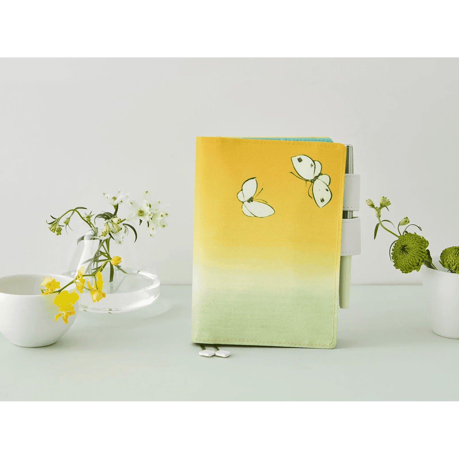 Hobonichi Techo 2023 A6 Planner Set TNM: Shibata Zeshin - Small White Butterfly