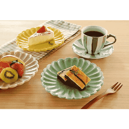 Kikugata Chrysanthenum Medium Plate 17D