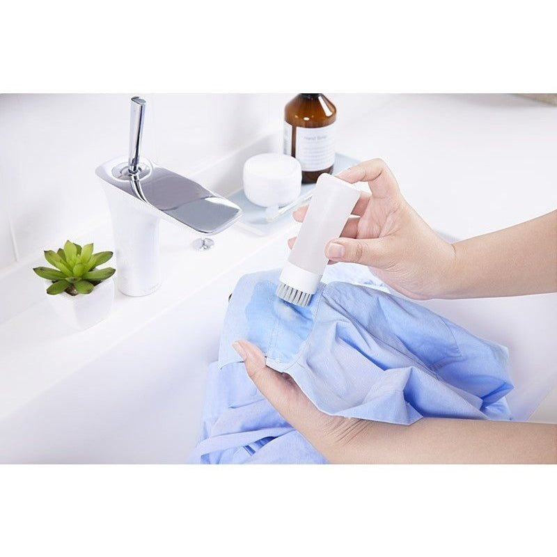 Marna Beautiful Pre-Wash Stain Scrub Brush