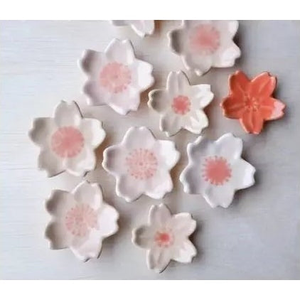 Ihoshiro Cherry Blossom Chopstick Rest