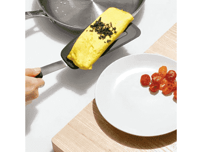 OXO GG SILICONE FLEXIBLE OMELET TURNER