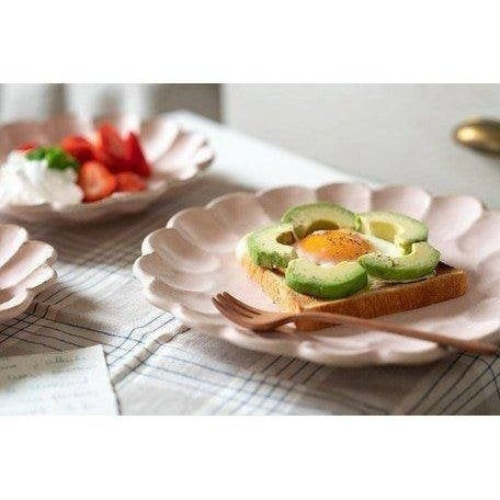 Rinka Pink Porcelain Chrysanthemum Plate