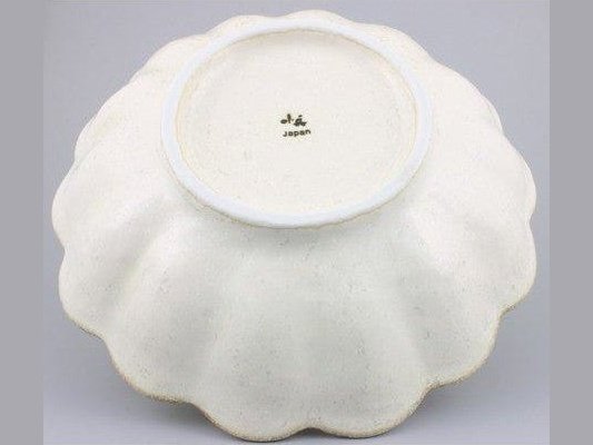 Rinka Porcelain Chrysanthemum Bowl Size