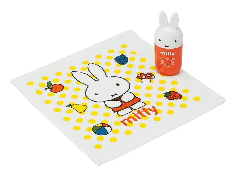 Skater Miffy Portable Hand Towel Case