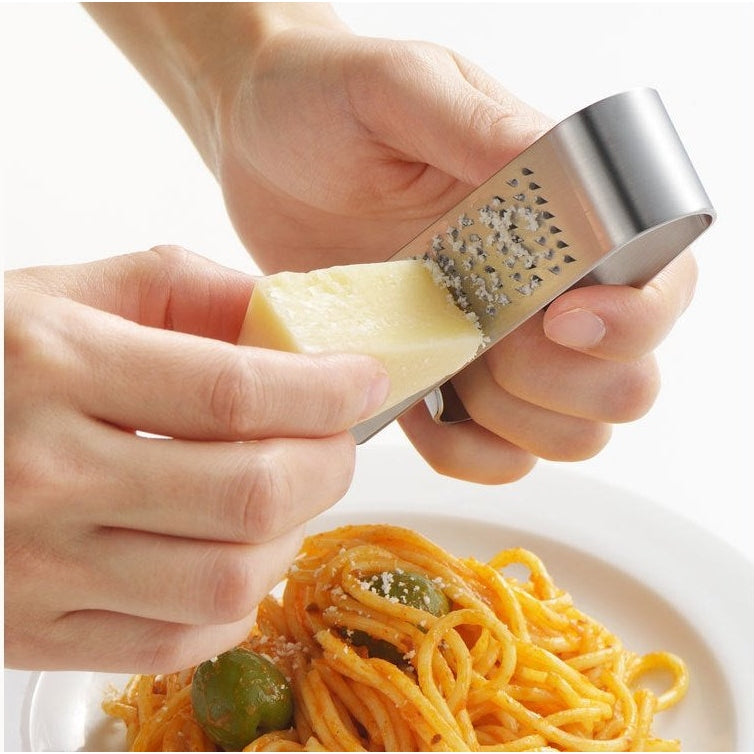 Yoshikawa EAtoCo Oros Handy Condiment Grater
