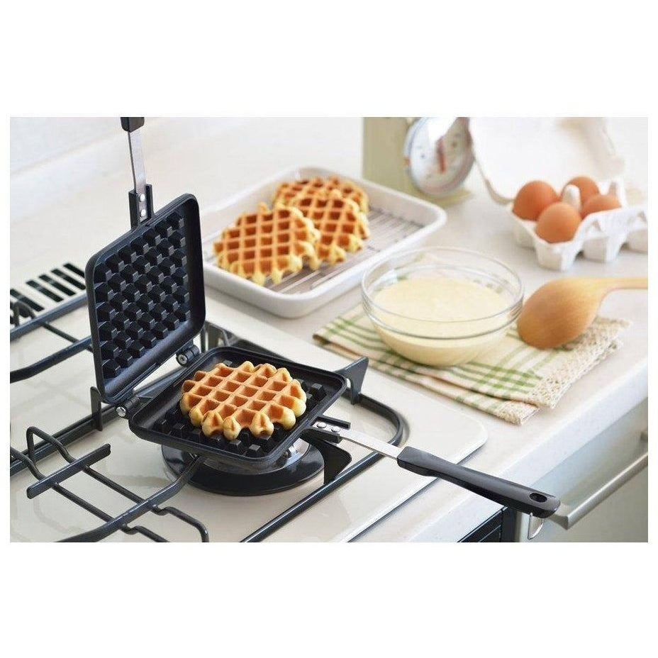 Yoshikawa Atsu Atsu Waffle Maker