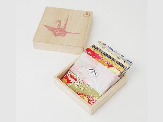 Yuzen Paulownia Wood Box Chiyogami Set